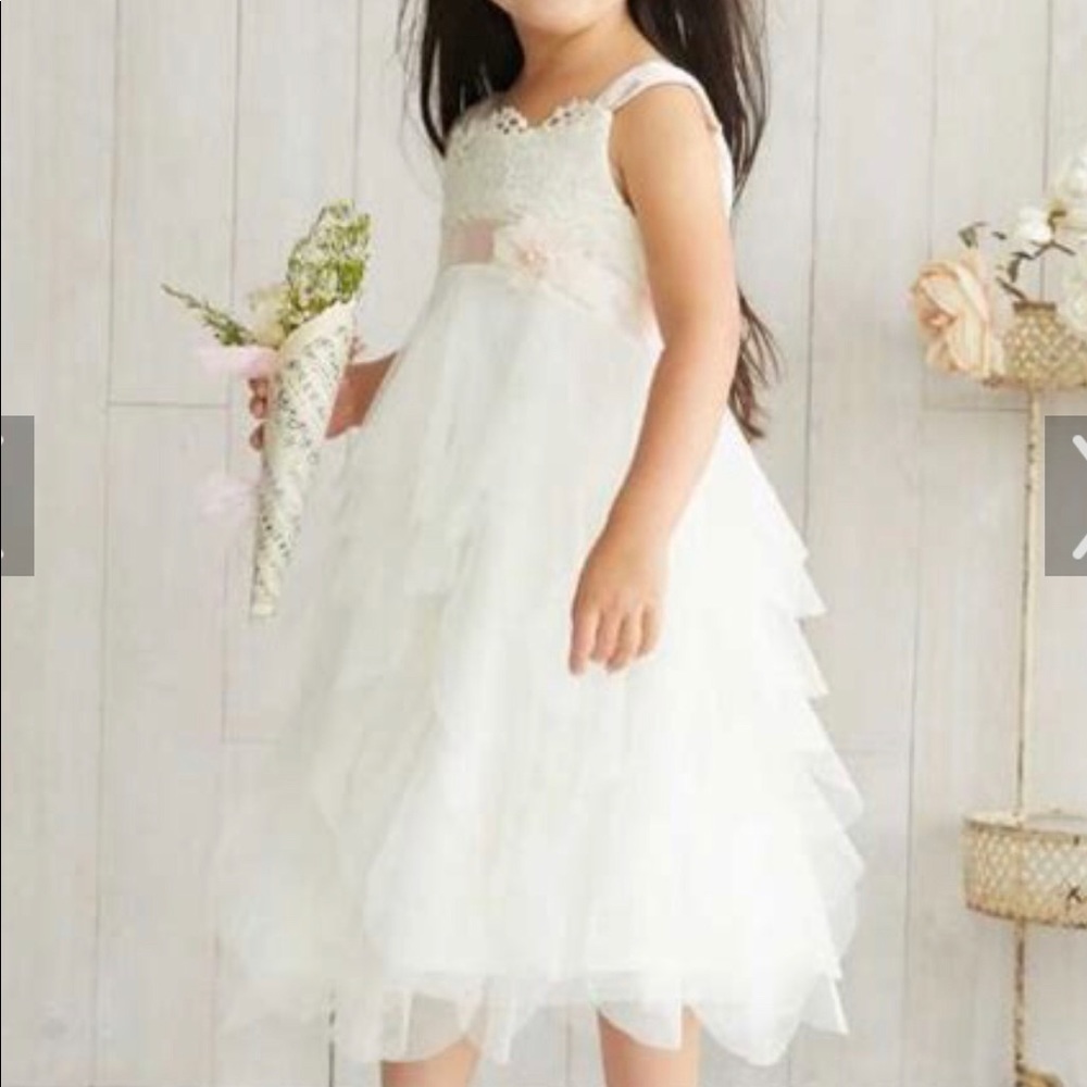 Chasing Fireflies vanilla petal dress -  6T - Picture 2 of 7
